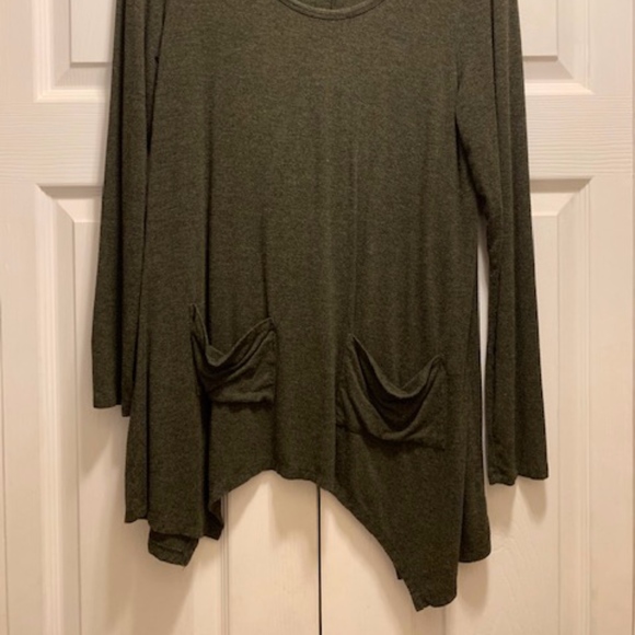 Tunic - Picture 2 of 2